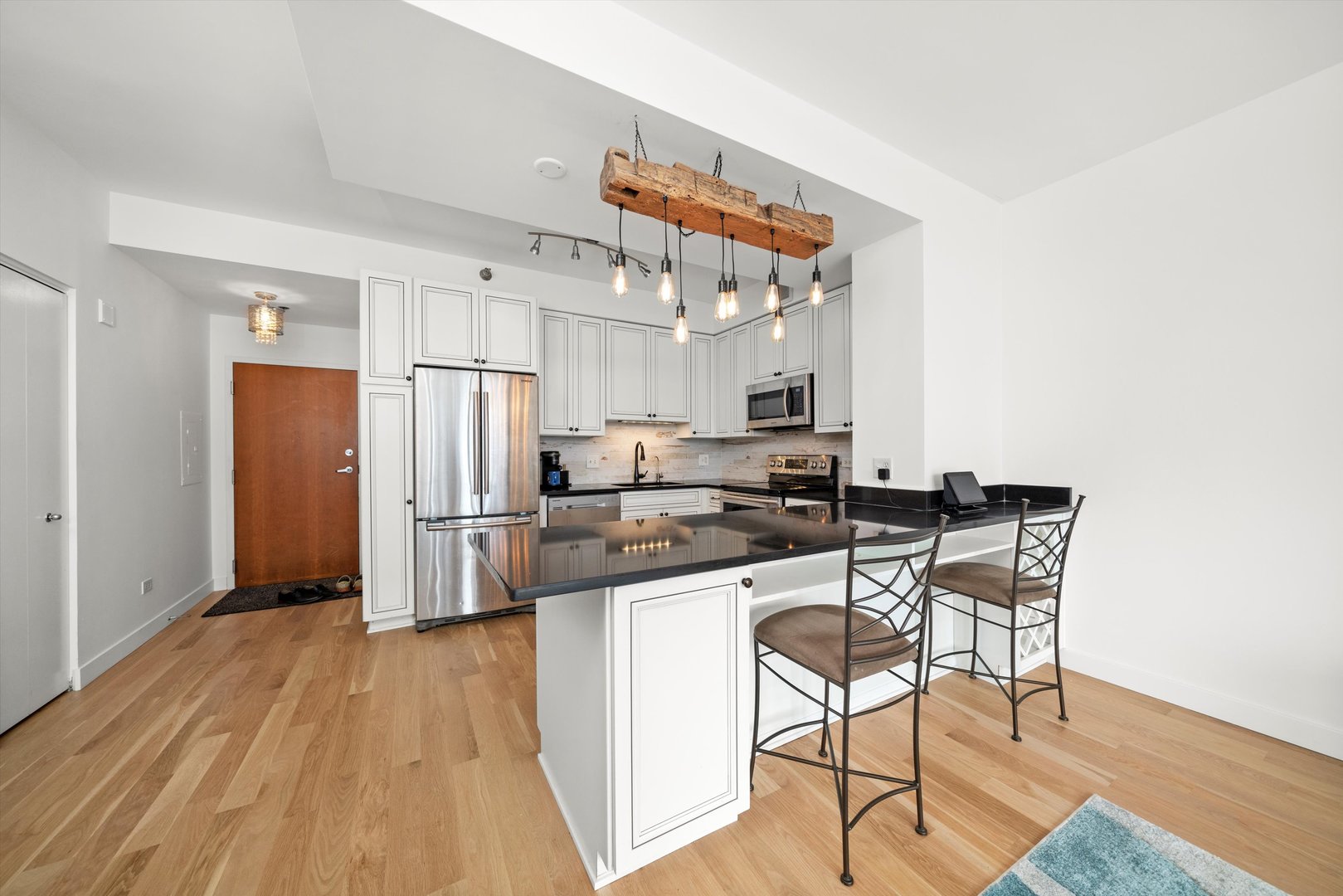 435 W Erie Street 1103