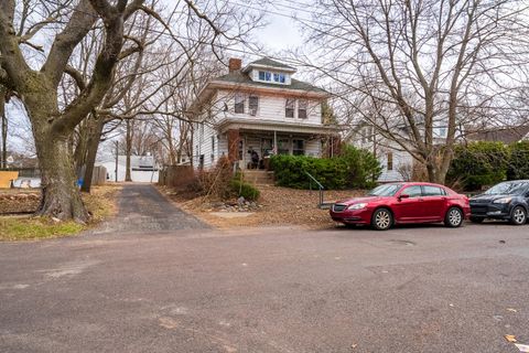 Tiny photo for 2416 N Dechman Avenue, Peoria, IL 61603 (MLS # 12599299)