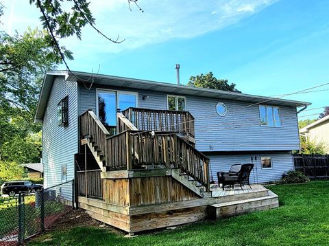 Tiny photo for 205 Countryside Lane, Lindenhurst, IL 60046 (MLS # 12475013)