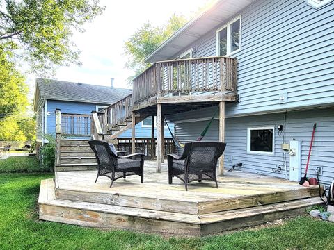 Tiny photo for 205 Countryside Lane, Lindenhurst, IL 60046 (MLS # 12475013)