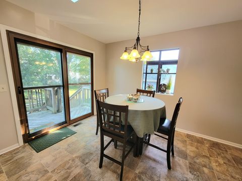 Tiny photo for 205 Countryside Lane, Lindenhurst, IL 60046 (MLS # 12475013)
