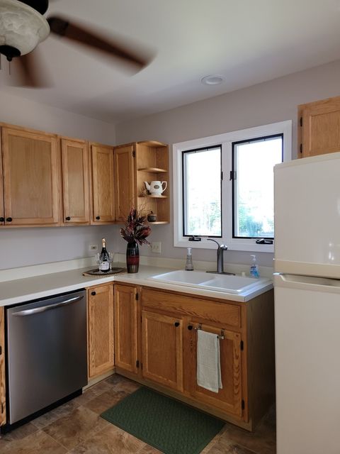 Tiny photo for 205 Countryside Lane, Lindenhurst, IL 60046 (MLS # 12475013)