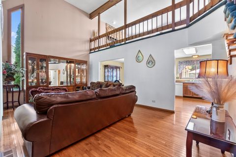 Tiny photo for 211 N Oltendorf Road, Streamwood, IL 60107 (MLS # 12489189)