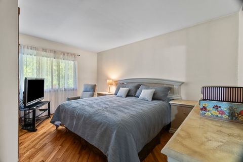 Tiny photo for 211 N Oltendorf Road, Streamwood, IL 60107 (MLS # 12489189)