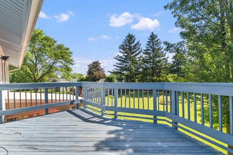 Tiny photo for 211 N Oltendorf Road, Streamwood, IL 60107 (MLS # 12489189)