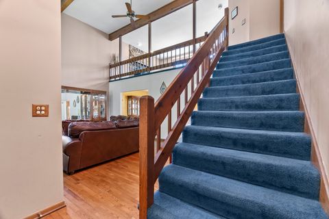 Tiny photo for 211 N Oltendorf Road, Streamwood, IL 60107 (MLS # 12489189)