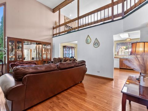 Tiny photo for 211 N Oltendorf Road, Streamwood, IL 60107 (MLS # 12489189)