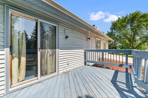 Tiny photo for 211 N Oltendorf Road, Streamwood, IL 60107 (MLS # 12489189)