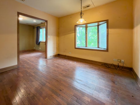 Tiny photo for 527 W Willow Street, Lombard, IL 60148 (MLS # 12691014)