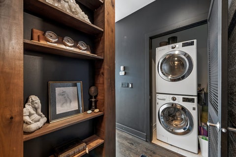 Tiny photo for 110 W SUPERIOR Street #1502, Chicago, IL 60654 (MLS # 12633611)