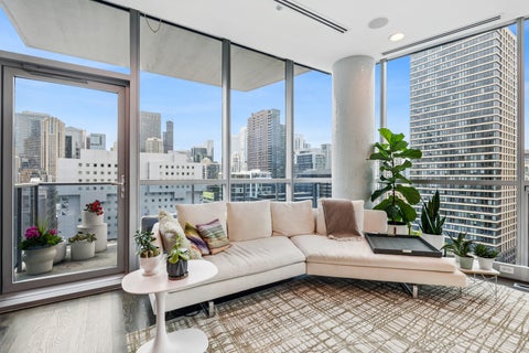 Tiny photo for 110 W SUPERIOR Street #1502, Chicago, IL 60654 (MLS # 12633611)