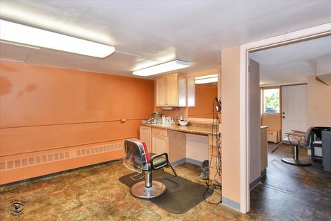 Tiny photo for 14000 108th Avenue, Orland Park, IL 60467 (MLS # 12472837)