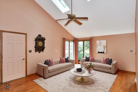 Tiny photo for 14000 108th Avenue, Orland Park, IL 60467 (MLS # 12472837)