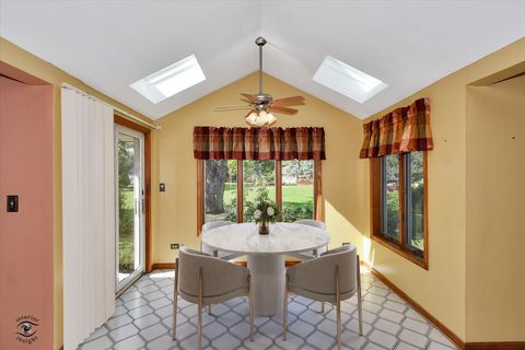 Tiny photo for 14000 108th Avenue, Orland Park, IL 60467 (MLS # 12472837)