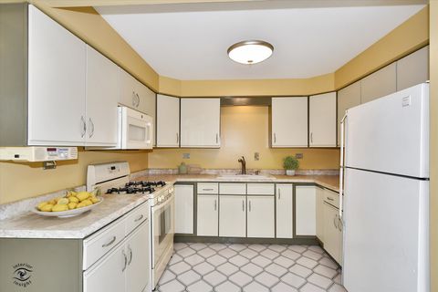 Tiny photo for 14000 108th Avenue, Orland Park, IL 60467 (MLS # 12472837)