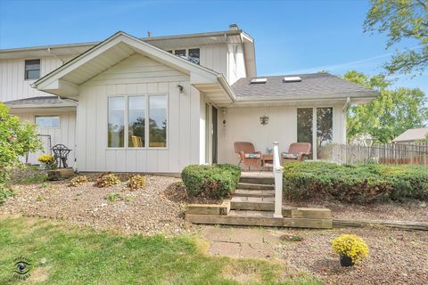 Tiny photo for 14000 108th Avenue, Orland Park, IL 60467 (MLS # 12472837)