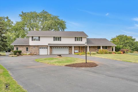 Photo of 14000 108th Avenue, Orland Park, IL 60467 (MLS # 12472837)