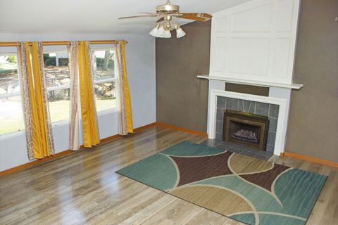 Tiny photo for 2300 Vineyard Court, Elgin, IL 60123 (MLS # 12490760)