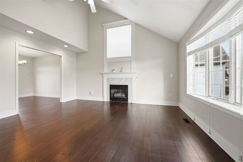 Tiny photo for 2822 Chesapeake Lane, Bloomington, IL 61704 (MLS # 12518668)