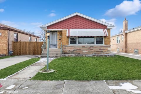 A home in Evergreen Park