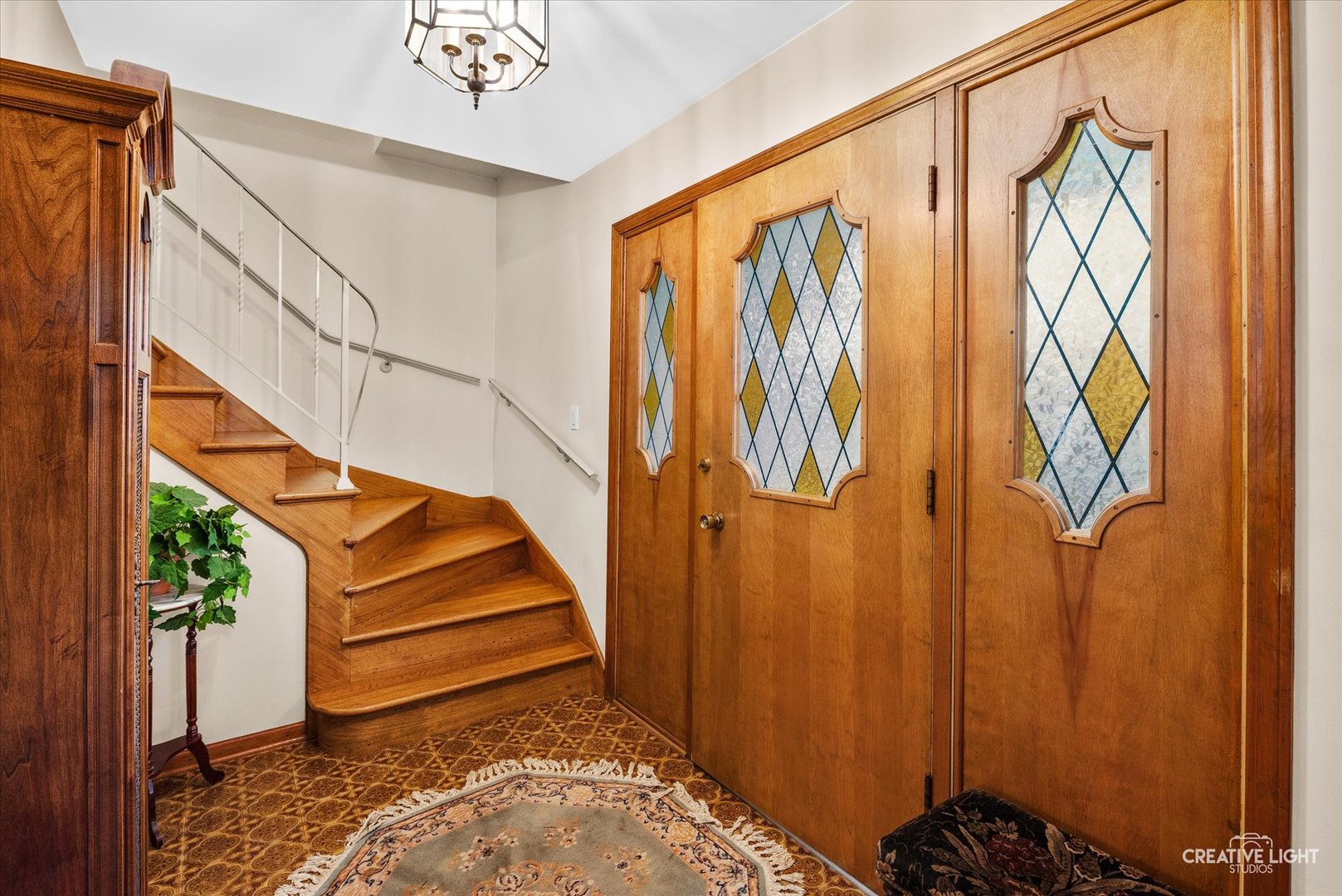825 Columbia Lane