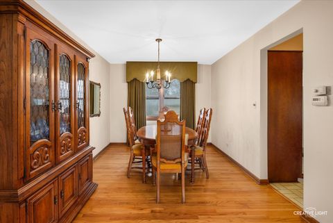 Tiny photo for 825 Columbia Lane, Darien, IL 60561 (MLS # 12590732)