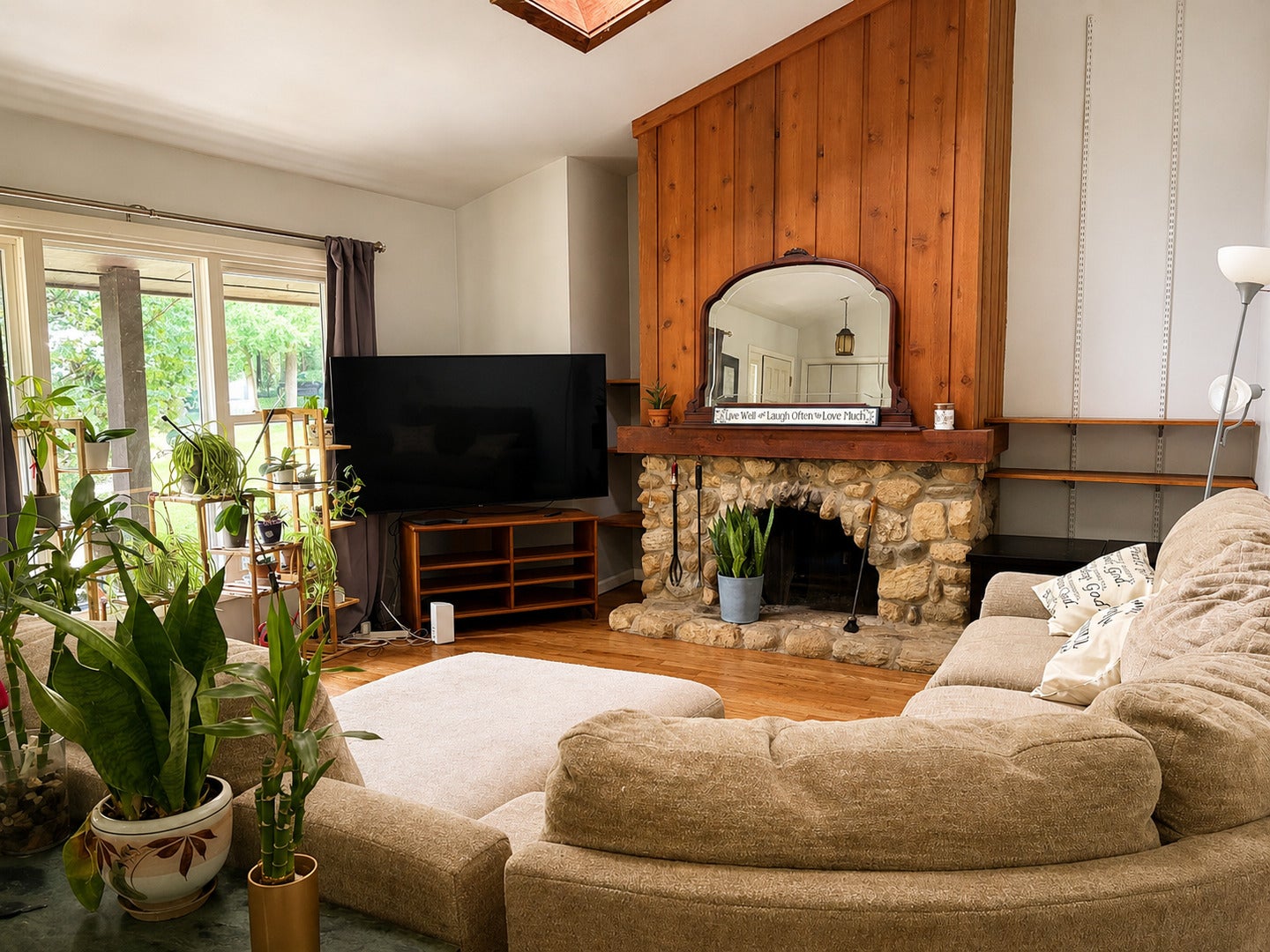 220 Lakewood Drive