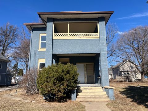 404-406 E Prospect Terrace Freeport IL 61032