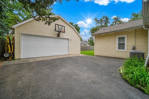 Tiny photo for 230 W Morris Avenue, Lombard, IL 60148 (MLS # 12685950)