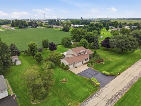 Tiny photo for 3606 E 20th Street, Sterling, IL 61081 (MLS # 12730268)