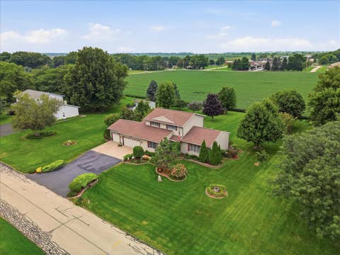 Tiny photo for 3606 E 20th Street, Sterling, IL 61081 (MLS # 12730268)