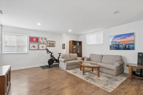 Tiny photo for 24 N Lincoln Lane, Arlington Heights, IL 60004 (MLS # 12589578)