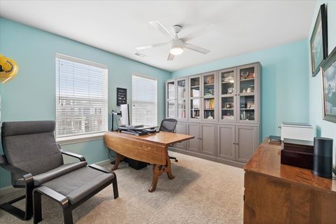 Tiny photo for 24 N Lincoln Lane, Arlington Heights, IL 60004 (MLS # 12589578)