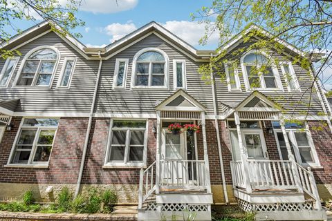 1152 W School Street 1152 Chicago IL 60657