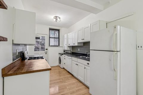 Tiny photo for 5471 S Ingleside Avenue #1E, Chicago, IL 60615 (MLS # 12616232)