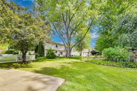 Tiny photo for 219 Abilene Lane, Vernon Hills, IL 60061 (MLS # 12443047)