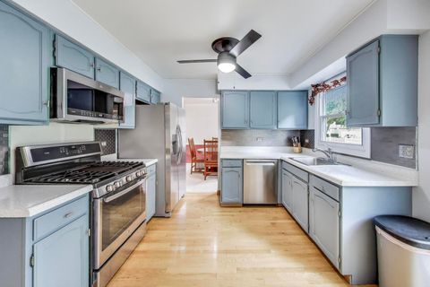 Tiny photo for 219 Abilene Lane, Vernon Hills, IL 60061 (MLS # 12443047)