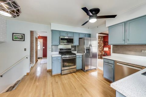 Tiny photo for 219 Abilene Lane, Vernon Hills, IL 60061 (MLS # 12443047)