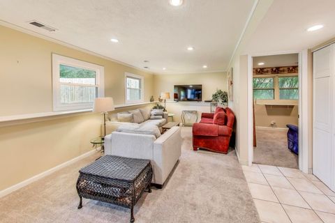 Tiny photo for 219 Abilene Lane, Vernon Hills, IL 60061 (MLS # 12443047)