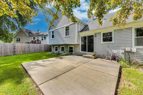 Tiny photo for 219 Abilene Lane, Vernon Hills, IL 60061 (MLS # 12443047)