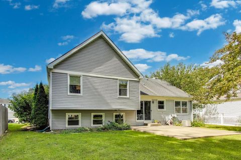 Tiny photo for 219 Abilene Lane, Vernon Hills, IL 60061 (MLS # 12443047)
