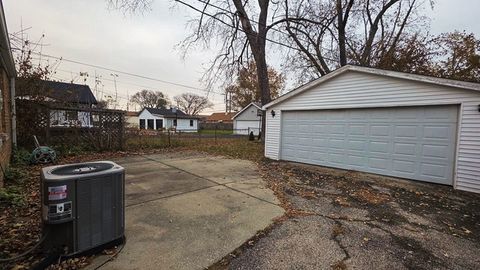 Tiny photo for 51 50th Avenue, Bellwood, IL 60104 (MLS # 12506117)