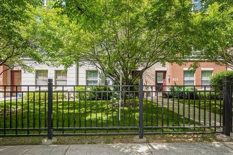 Tiny photo for 1212 W Grenshaw Street, Chicago, IL 60607 (MLS # 12578946)