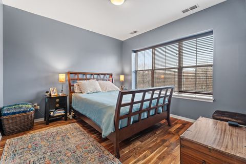 Tiny photo for 1212 W Grenshaw Street, Chicago, IL 60607 (MLS # 12578946)