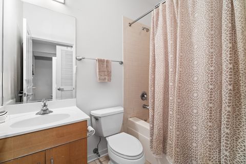 Tiny photo for 1212 W Grenshaw Street, Chicago, IL 60607 (MLS # 12578946)