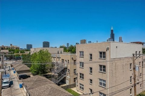 Tiny photo for 1212 W Grenshaw Street, Chicago, IL 60607 (MLS # 12578946)