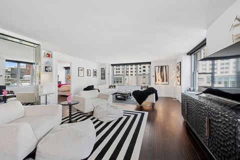 Tiny photo for 777 N Michigan Avenue #1001, Chicago, IL 60611 (MLS # 12493621)