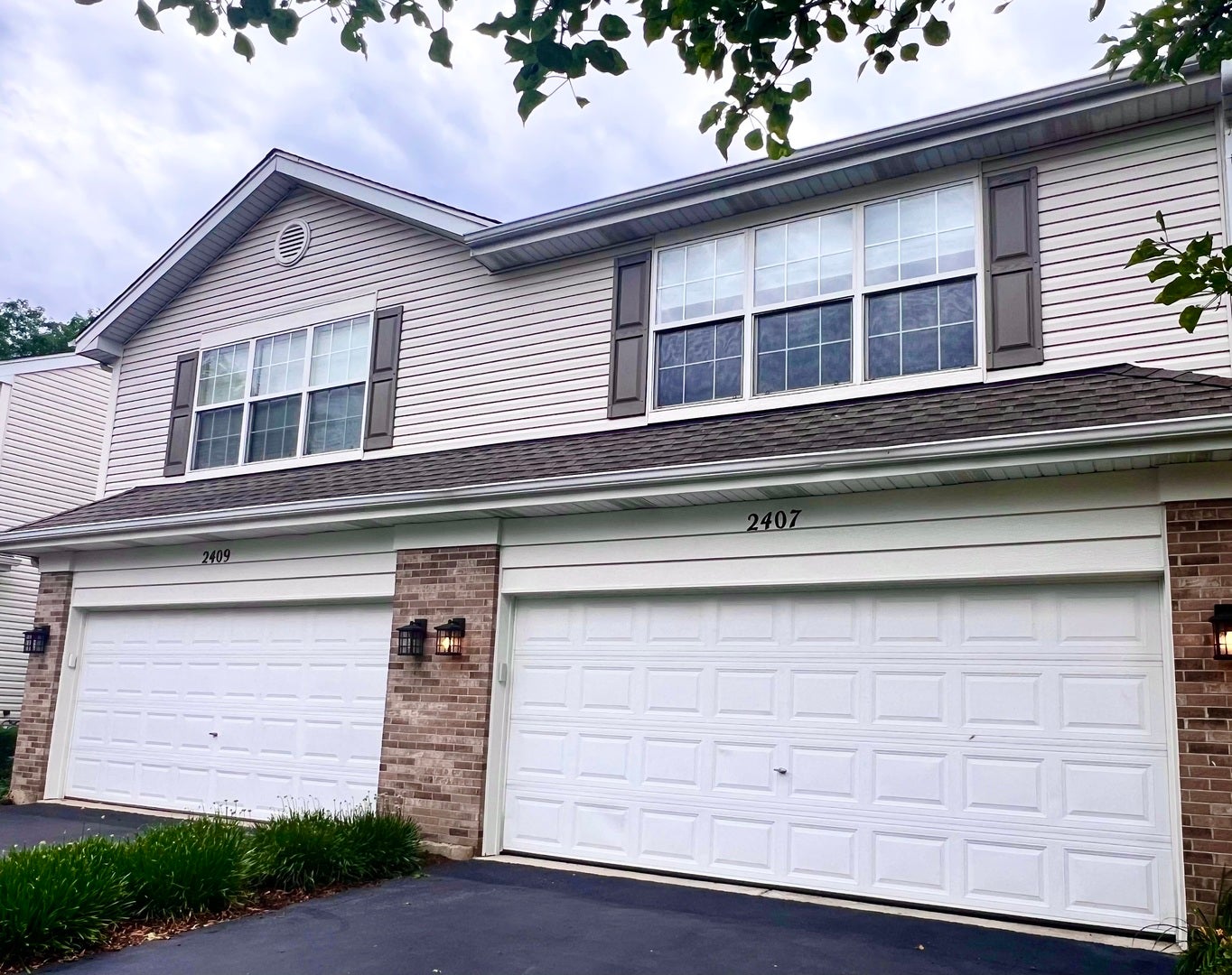 2407 Stoughton Circle 2407