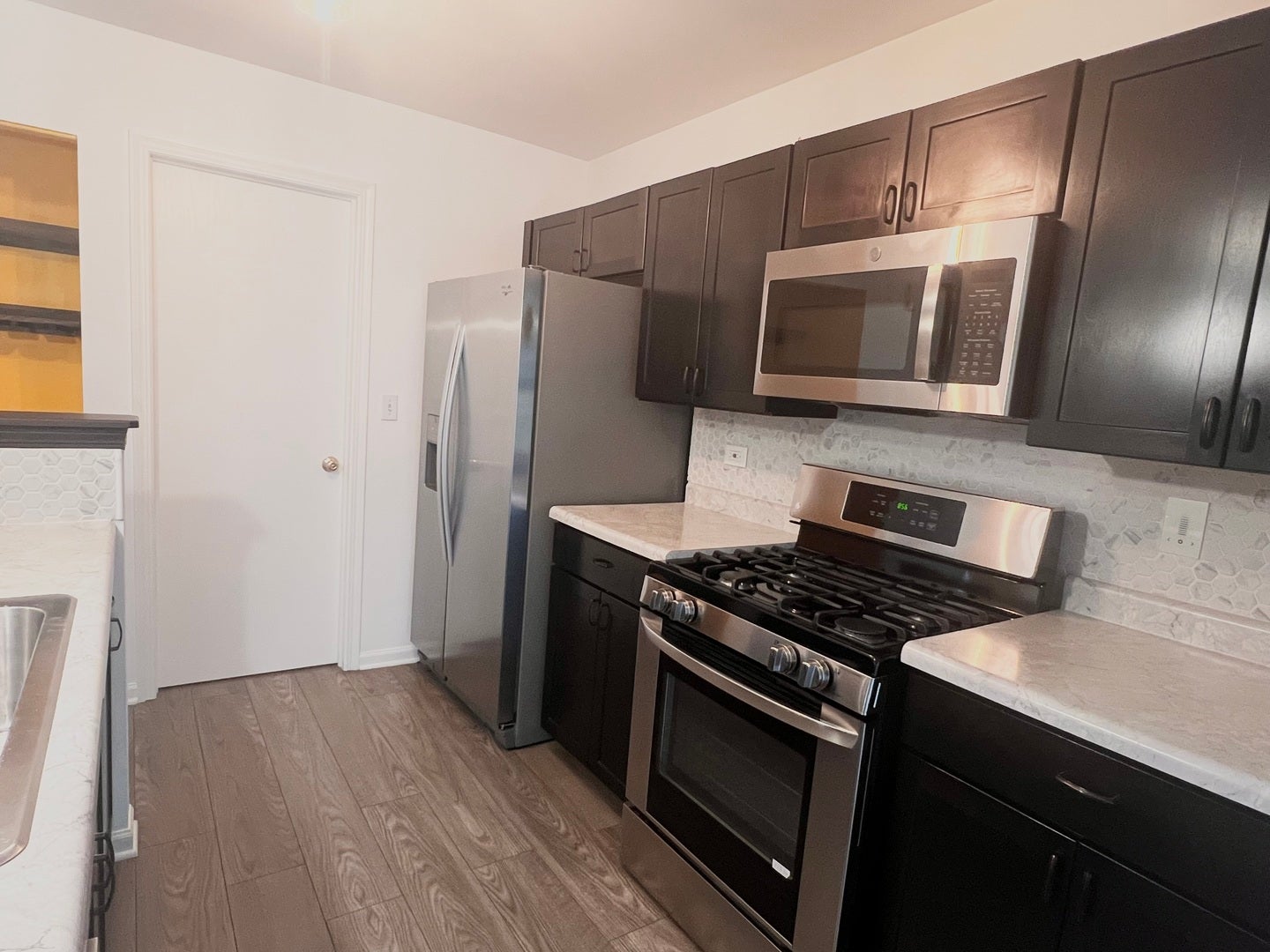 2407 Stoughton Circle 2407