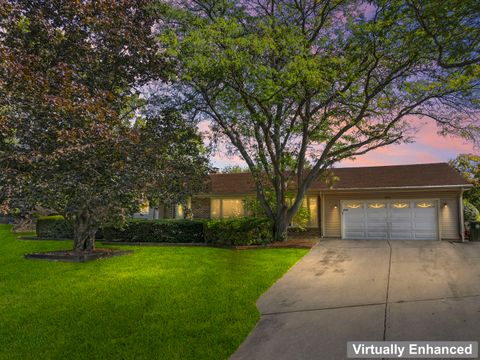2226 Shannondale Road Green Oaks IL 60048